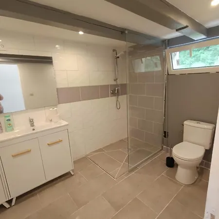 Le Clos Des Romarins Jonquille فندق مبيت وإفطار Belmontet